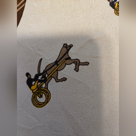 Vintage Paoli  Scarf Featuring Grand Circuit Horse Racinf Images - Picture 6 of 6